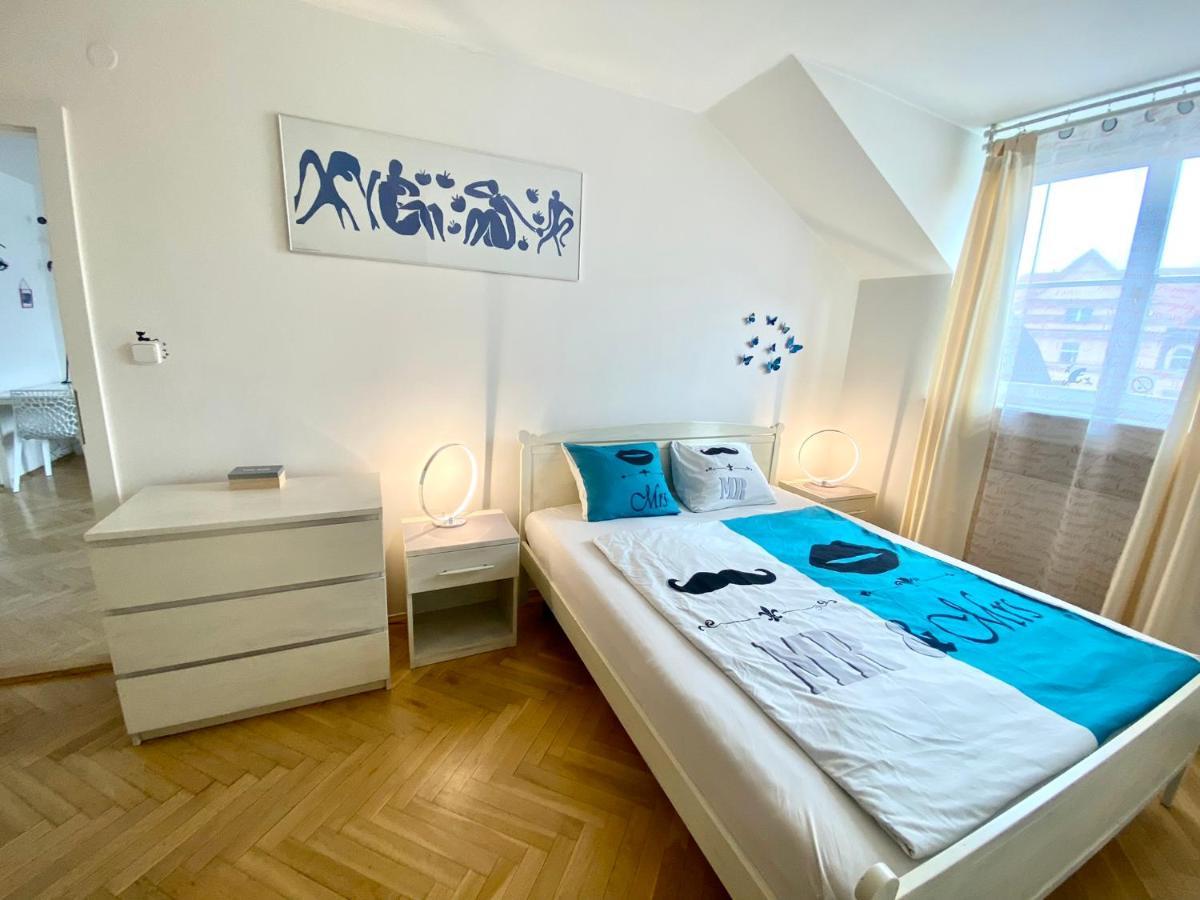 פראג Fantastic Apartment In The City Center מראה חיצוני תמונה