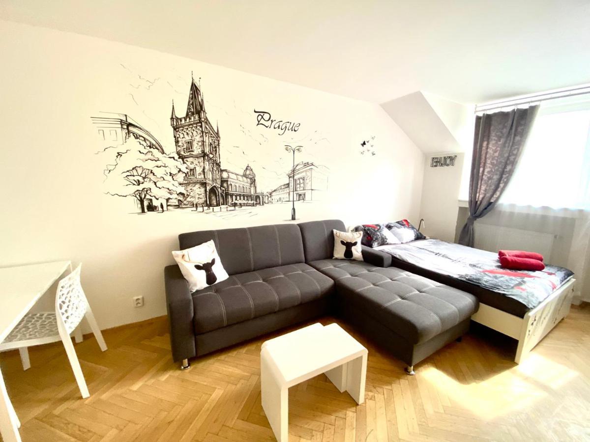 פראג Fantastic Apartment In The City Center מראה חיצוני תמונה