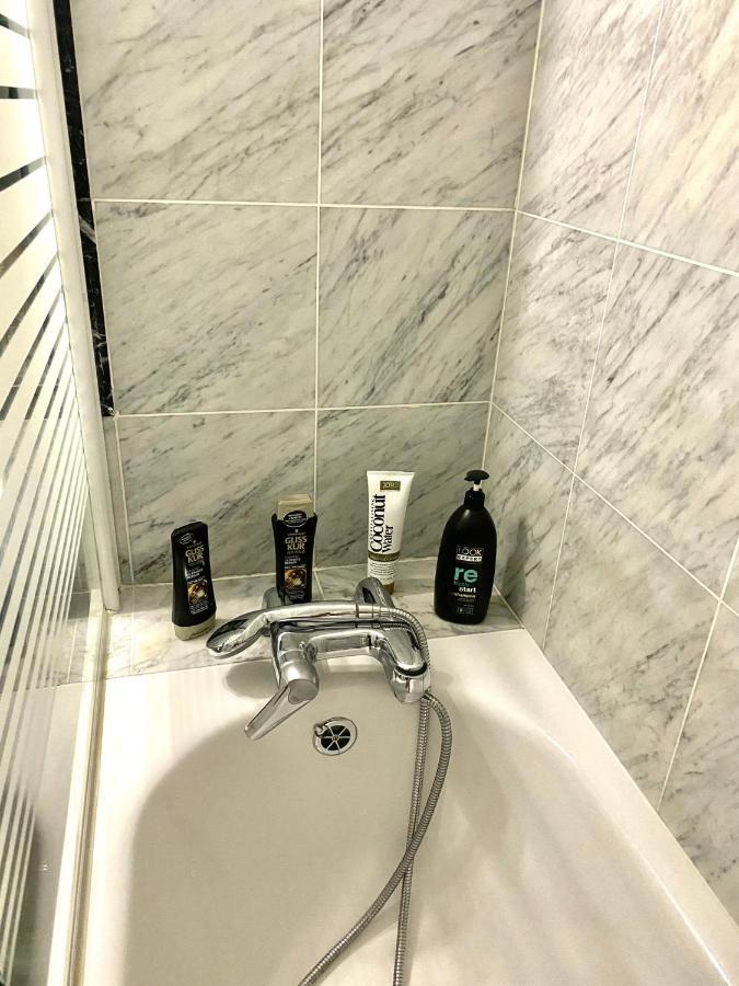 פראג Fantastic Apartment In The City Center מראה חיצוני תמונה