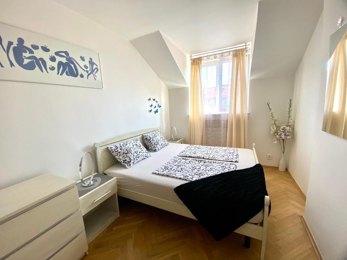 פראג Fantastic Apartment In The City Center מראה חיצוני תמונה